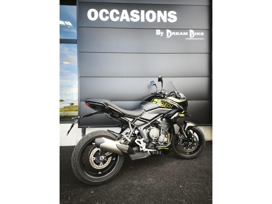 TRIUMPH TIGER 800