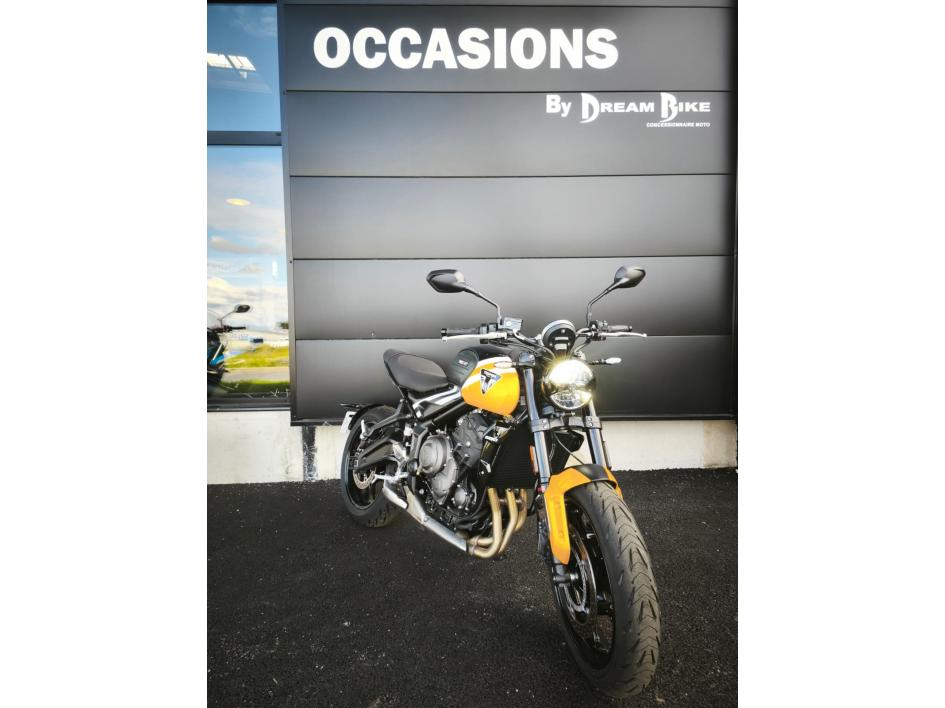 TRIUMPH TRIDENT 660