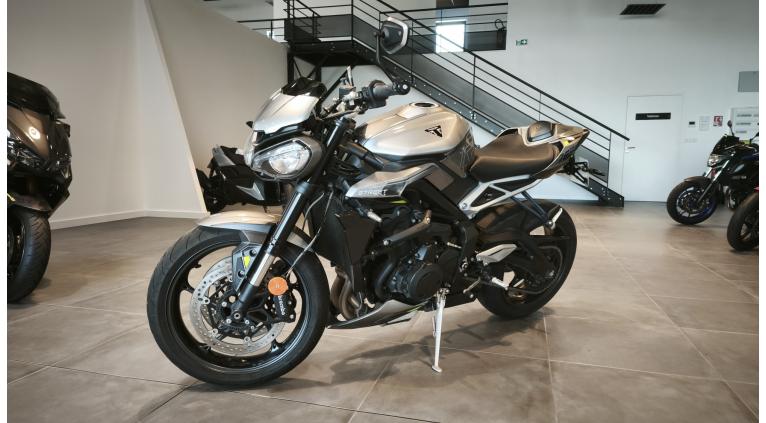 TRIUMPH STREET TRIPLE 765 R