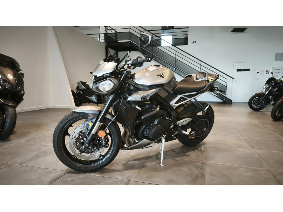 TRIUMPH STREET TRIPLE 765 R